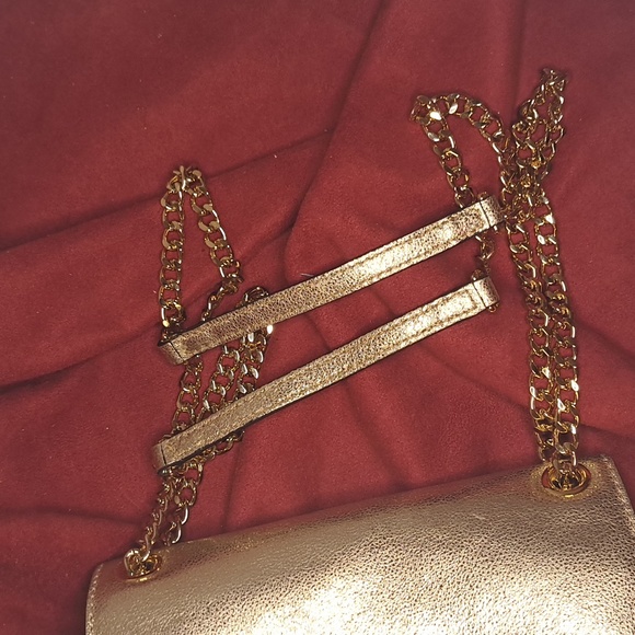 Michael Kors Collection Edition Gold Metallic Crossbody/ Shoulder Purse - Picture 9 of 16